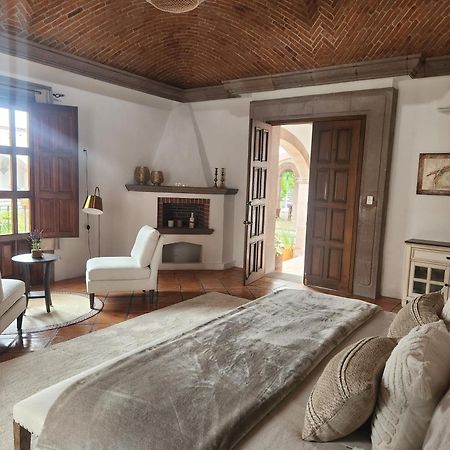 Tres Fuentes Dickinson Hotel Boutique ซานมิเกล เด อาเญนเด ภายนอก รูปภาพ